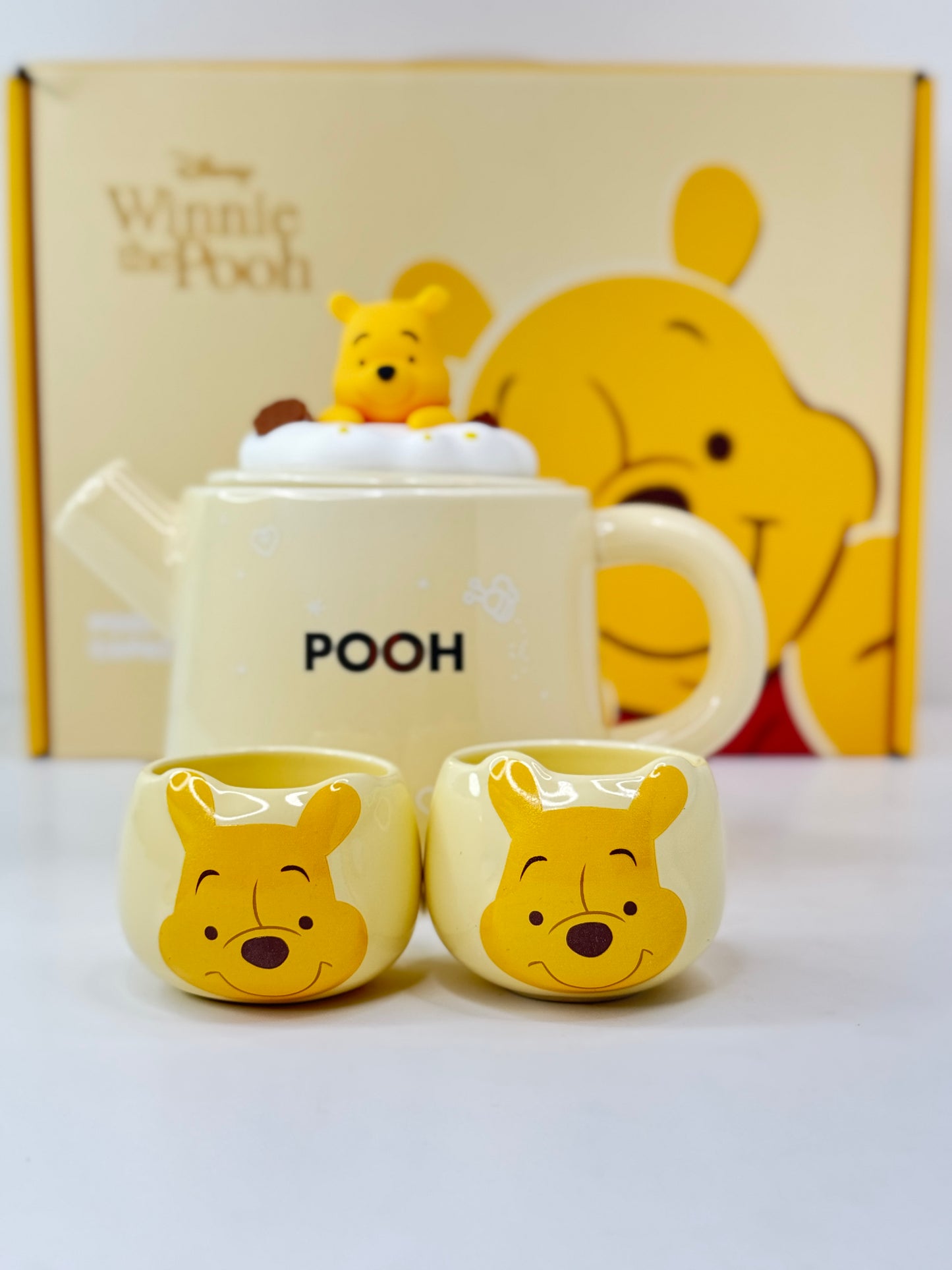 Winnie the Pooh teapot set